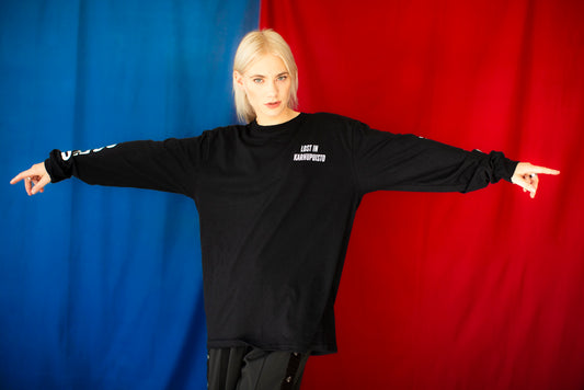 Lost in Karhupuisto long-sleeved shirt