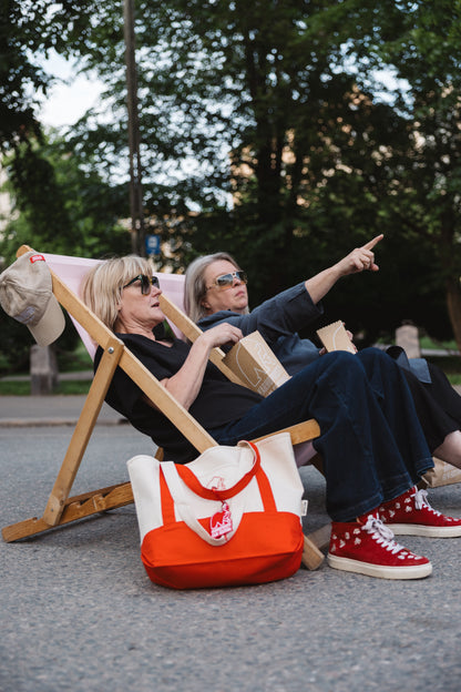 BEACH BAG | Karhupuisto Film Festival