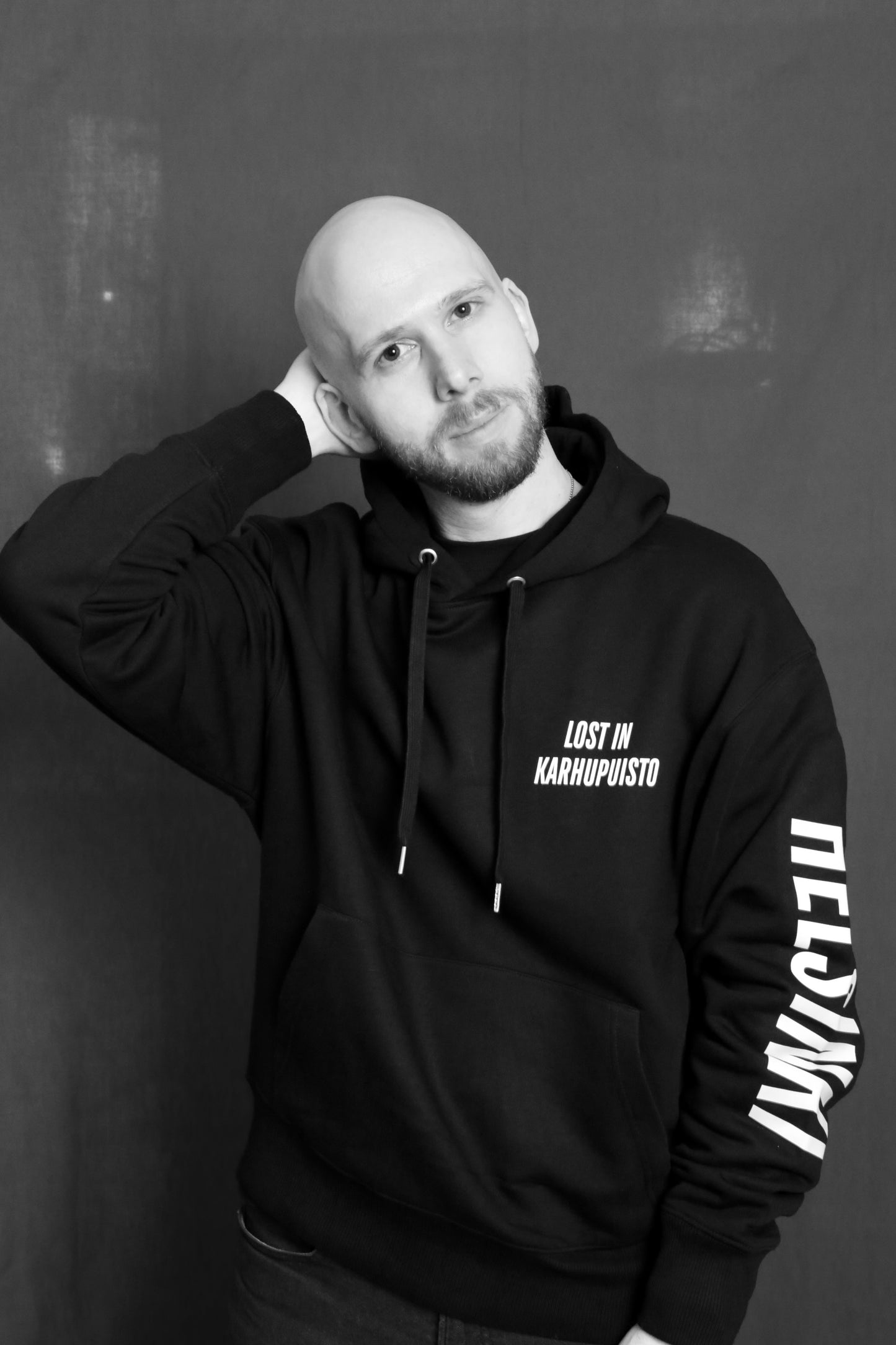 Lost in Karhupuisto hoodie