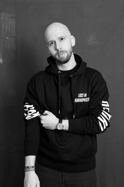 Lost in Karhupuisto hoodie
